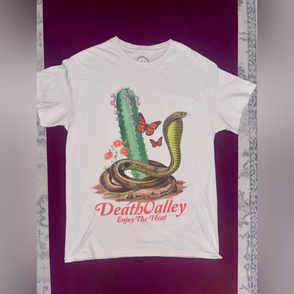 CVLA Death Valley Snake Graphic Mens Beige Tee Men’s Medium